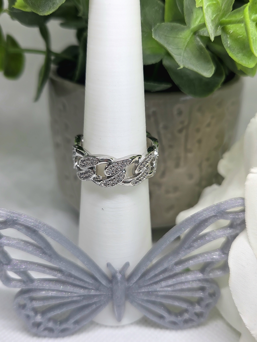Pavé Link Band Ring in Silver Plating